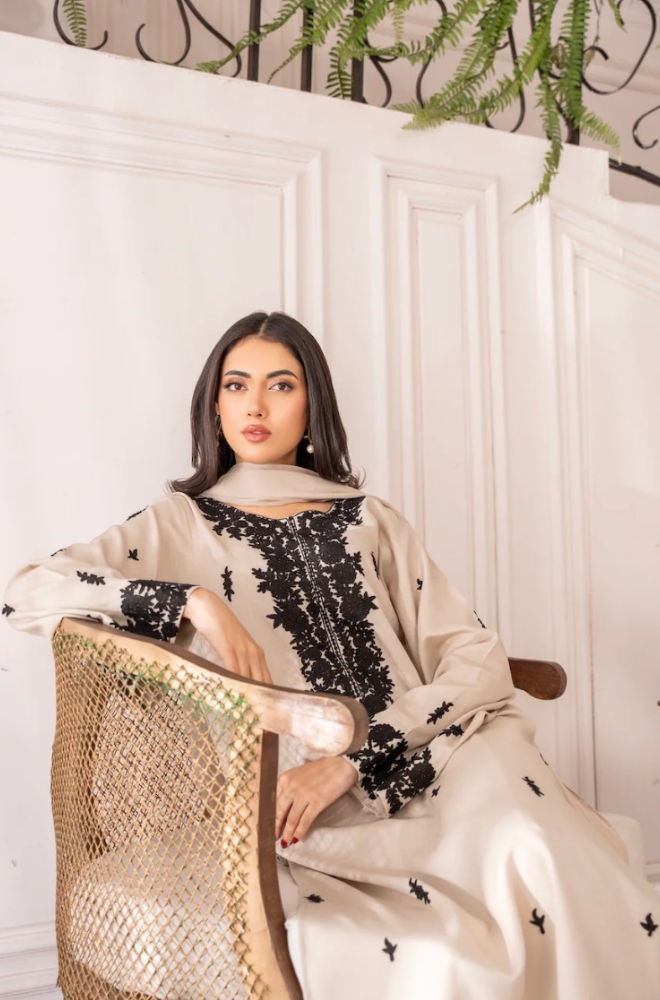 Mirana - 3PC Lawn Embroidered Suit