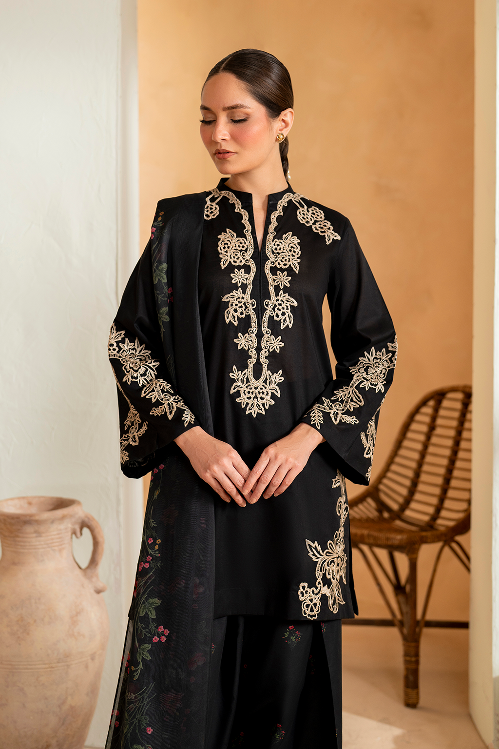 IZNIK- 3PC LAWN EMBROIDERED SHIRT WITH CHIFFON PRINTED DUPATTA AND EMB TROUSER