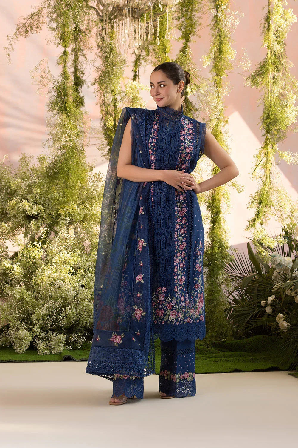 SOBIA NAZIR |UNSTITCHED LAWN 3PC EMBROIDERED SUITE