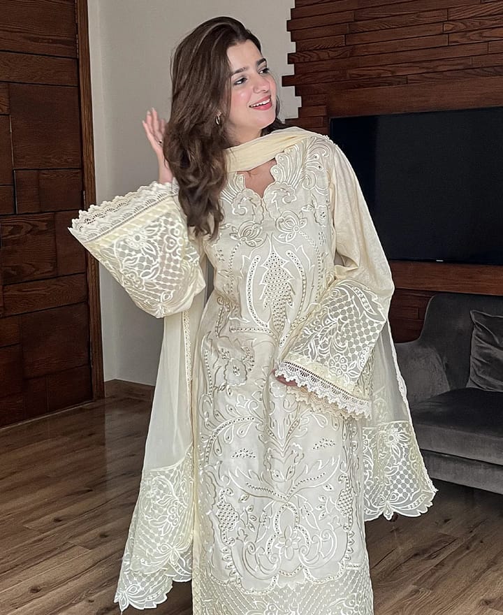 Embroidered Luxury Lawn Unstitched 3Pc | 1021