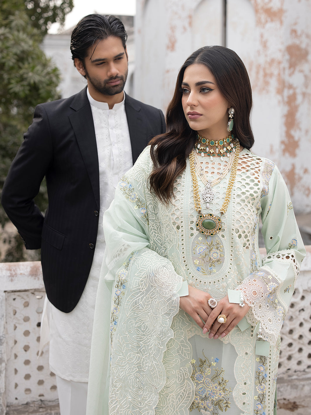 MAHNUR | SELINA | UNSTITCHED LAWN 3PC EMBROIDERED SUITE