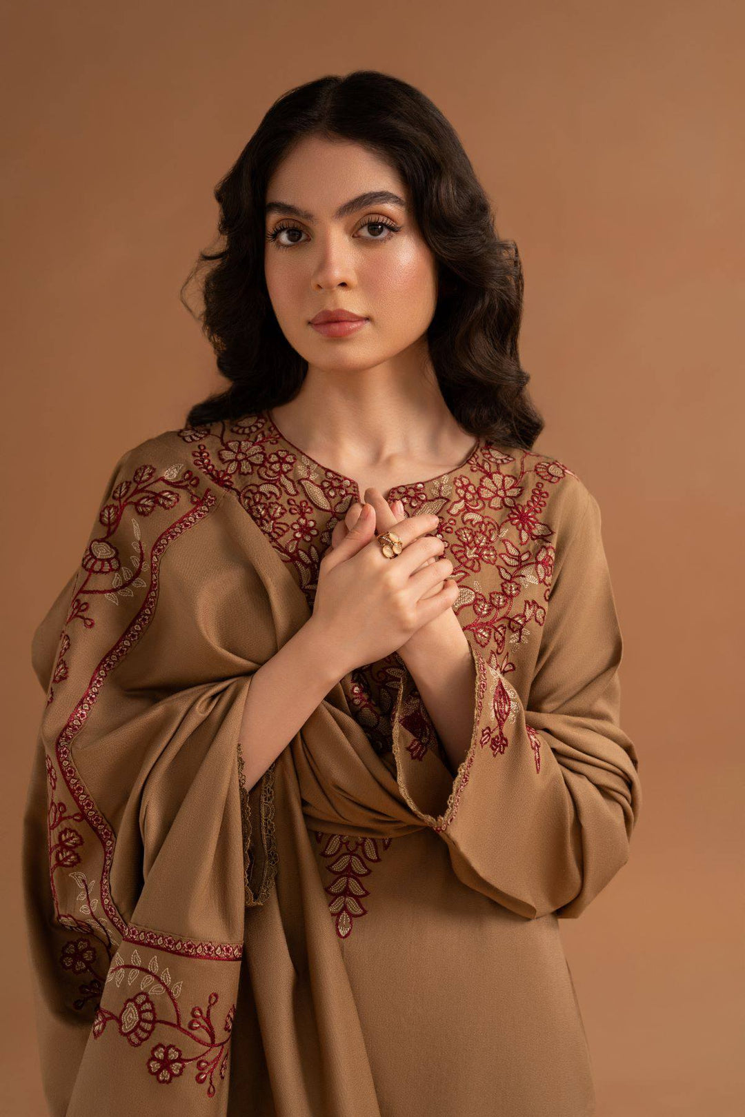 Pezwan - Winter 3PC Dhanak Embroidered Suit - SS0418