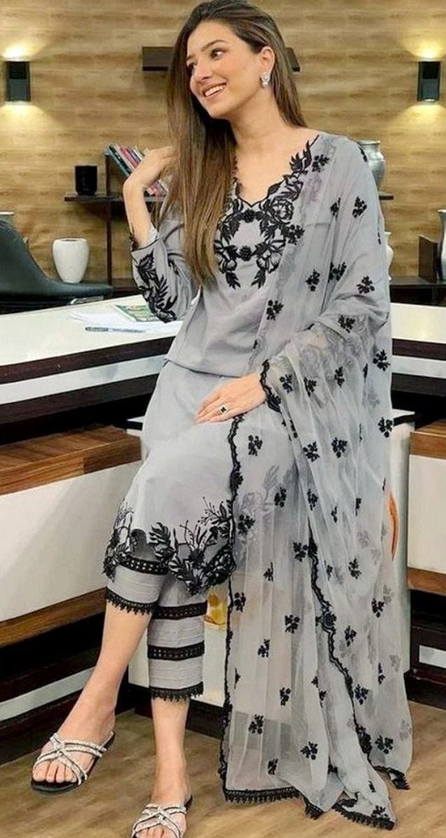 Embroidered Luxury Lawn Unstitched 3Pc | 1051