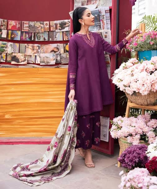 LAWN HEAVY EMBROIDERED UNSTITCHED ARTICLE (AL 8057 F)