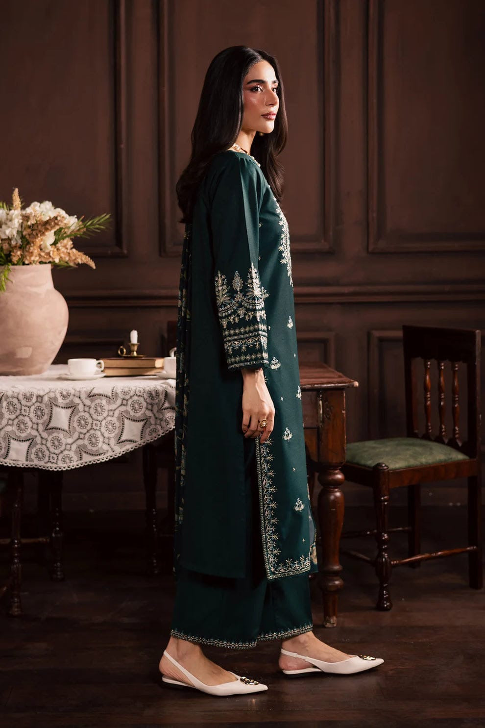 LAWN HEAVY EMBROIDERED UNSTITCHED ARTICLE (AL 8062)