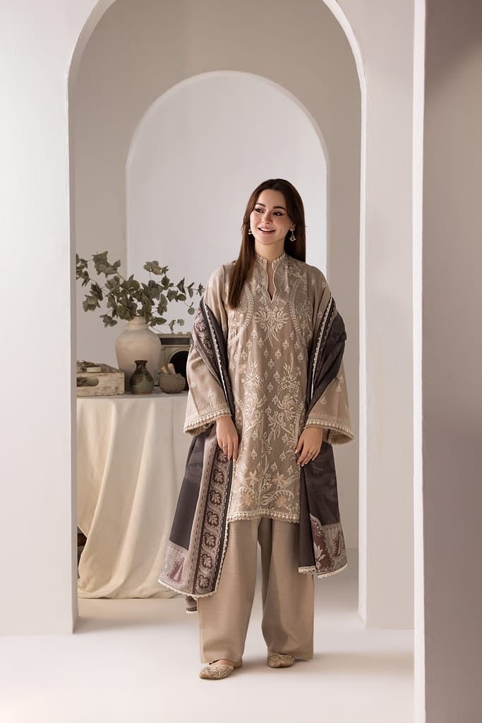 3PC UNSTITCHED HEAVY EMBROIDERED SUIT