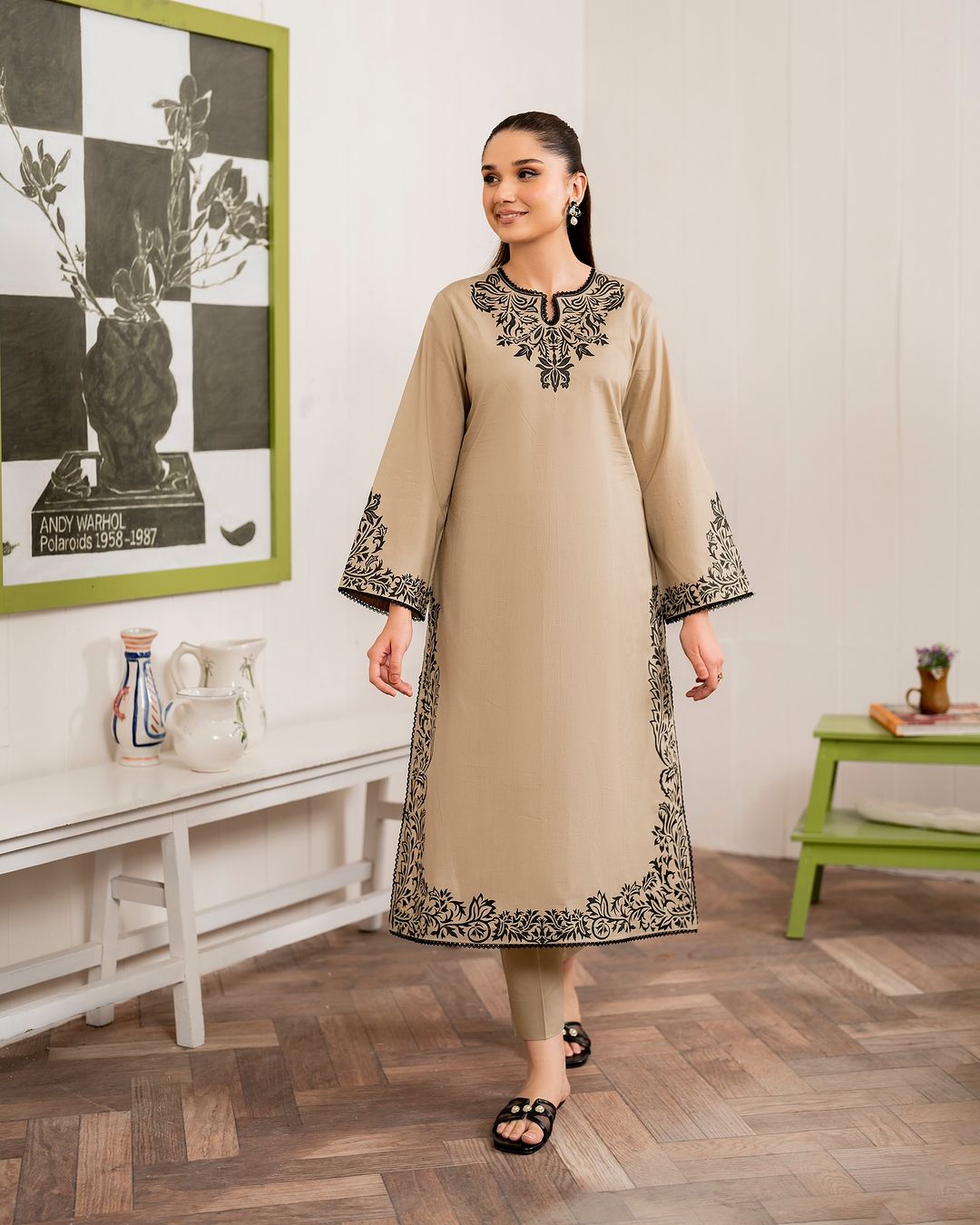MRS-387 | 3 Piece Stitched Screen Print Suit