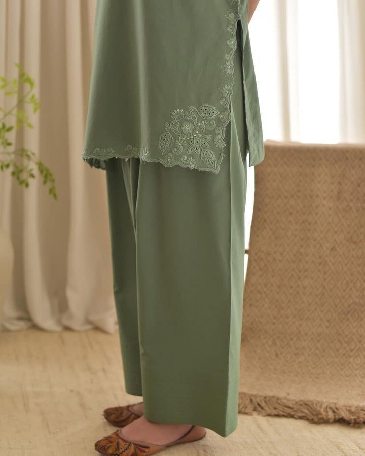 MRS-416 | Lawn Embroidered 3 Piece Stitched Suit
